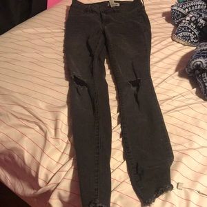 black ripped skinny jeans